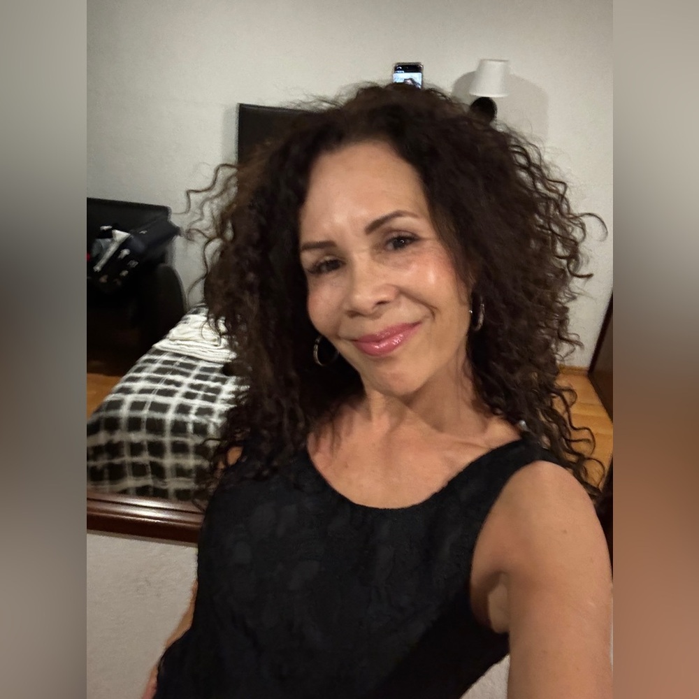 Meet your Posher, Cary